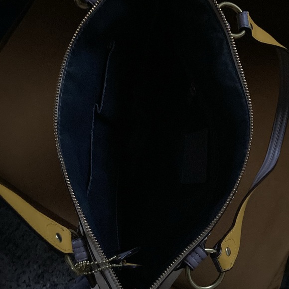 Coach Leather Tote 22430 Poppy HALIE Color-block Cappuccino/Oyster EUC - Picture 4 of 8